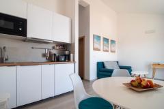 Sunny Apartmanok Solta Apartman 1 – white foto 3