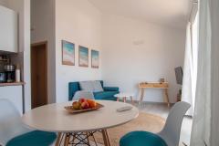 Sunny Apartmanok Solta Apartman 1 – white foto 4