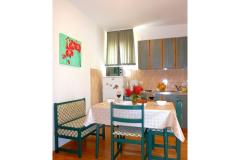 Apartmanok Milan Rogulj Apartman 1 – žuti foto 1