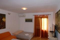 Apartmanok Tomic Apartman 1 – A1 (3+2) foto 1
