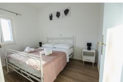 Bruno's Poolside Retreat Apartman 2 – A2 foto 5