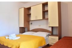 Apartmanok Stone  Tučepi  Apartman 4 – A2+3 -103 foto 3