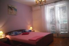Apartmanok Emi Szoba 4 – ljubičasta foto 1
