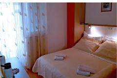 Apartmanok Tucepi Jakić Szoba 4 – Soba 2+0 foto 1