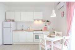 Apartmanok Ksenija Apartman 2 – A4 rozi foto 3