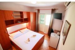 Apartmanok Love Tučepi Szoba 1 – SOBA JEDAN foto 3