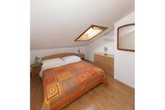 Apartmanok Milana - Ház 2 Apartman 4 – B8.A2+1+1 foto 1