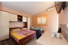 Apartmanok Ružica Apartman 3 – 2: A2+1 foto 5