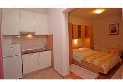 Apartmanok Šimić Apartman 2 – 1 kat br 2 foto 1