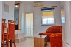 Apartmanok Laura Vir Apartman 2 – Liv foto 3