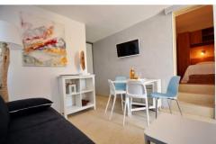 Apartmanok Laura Vir Apartman 3 – Art foto 4