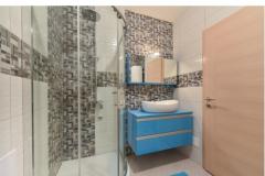 Crowonder Luxury Vir Apartman 5 – A2 foto 4