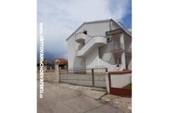 Apartmanok Dananić Apartman 2 – Crveni foto 1