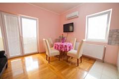 Apartmanok Iris Apartman 2 – rozi foto 2