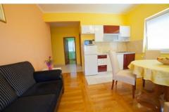 Apartmanok Iris Apartman 3 – žuti foto 3