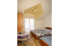 Apartmanok Pongrac Apartman 5 – A4 studijo foto 2