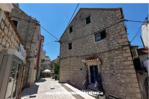 Luxury Szobák Palace B&B – Makarska
