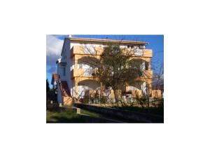 Apartmanok Brtan