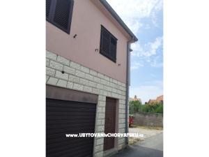 Apartmanok Juran