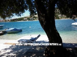 Apartmanok 10 metara od mora