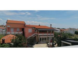Apartmanok Anna