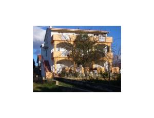 Apartmanok Brtan