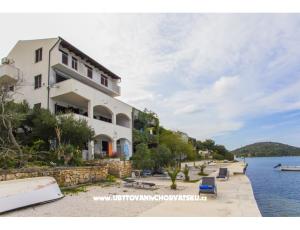Adria Maja Apartmanok Peljesac