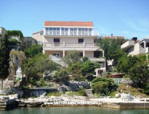 Apartmanok Petar