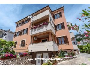 Apartmanok Dujmović