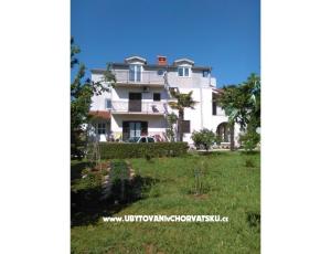 Apartmanok Zova