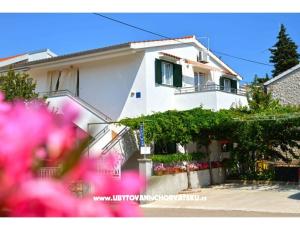 Apartmanok Julija