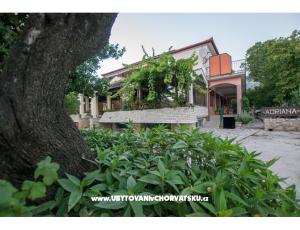 Apartmanok Adriana