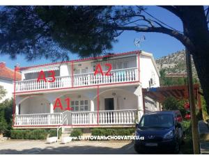 Apartmanok Bosi i Goli