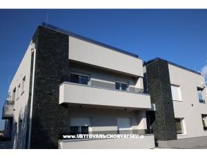 Apartmanok Kiara
