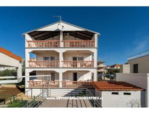 Apartmanok Danica