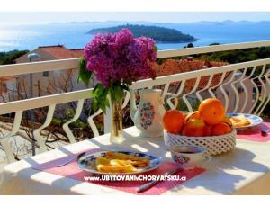 Apartmanok TONĆI I IRIS***