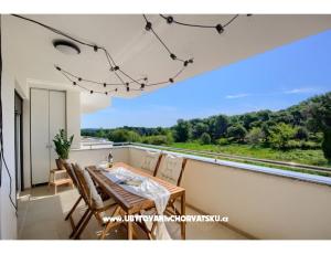 Nice New Apartmanok near Kamenjak