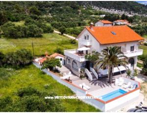 Apartmanok Anny medencével