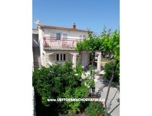 Apartmanok Biserka