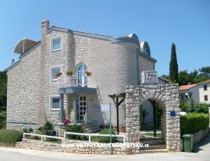 Apartmanok Ana