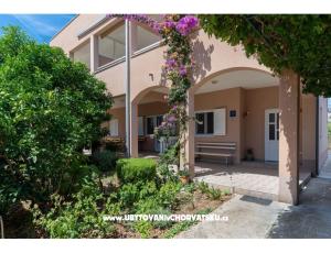 Apartmanok Samac