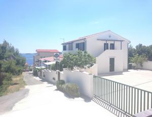 Apartmanok Lac - Ház Riba
