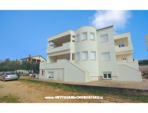 Apartmanok Sandra (100 m more)