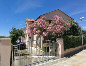 Apartman Mira
