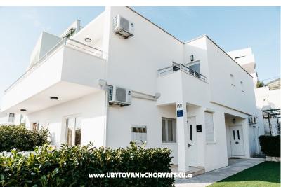 Apartmanok Komarna