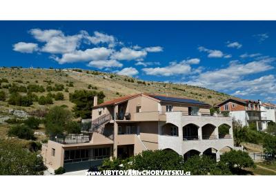 Apartmanok  TOJO