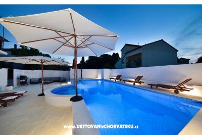 Apartmanok Tonka