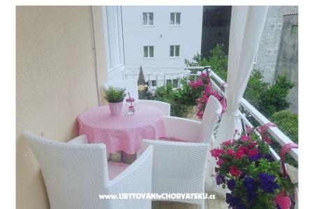 Apartmanok Nina fotó 2