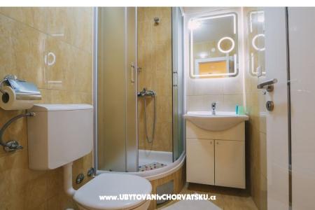 Deluxe Apartmanok Centar fotó 4
