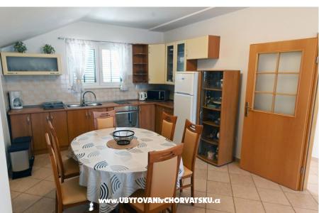 Apartmanok Ježina fotó 5